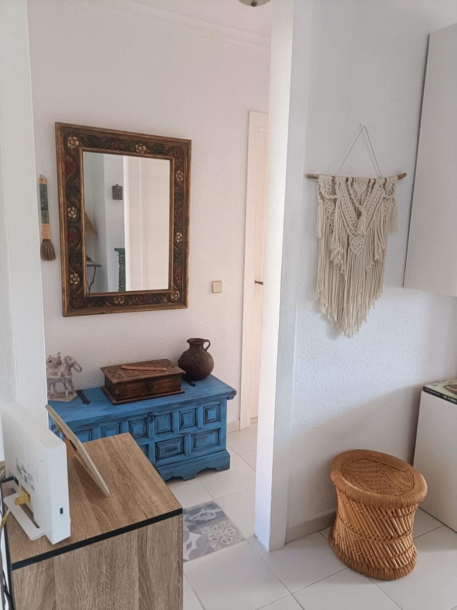 2 makuuhuone Kattohuoneisto vuokrattavana paikassa Arenal - 750 € (Ref: 8529698)