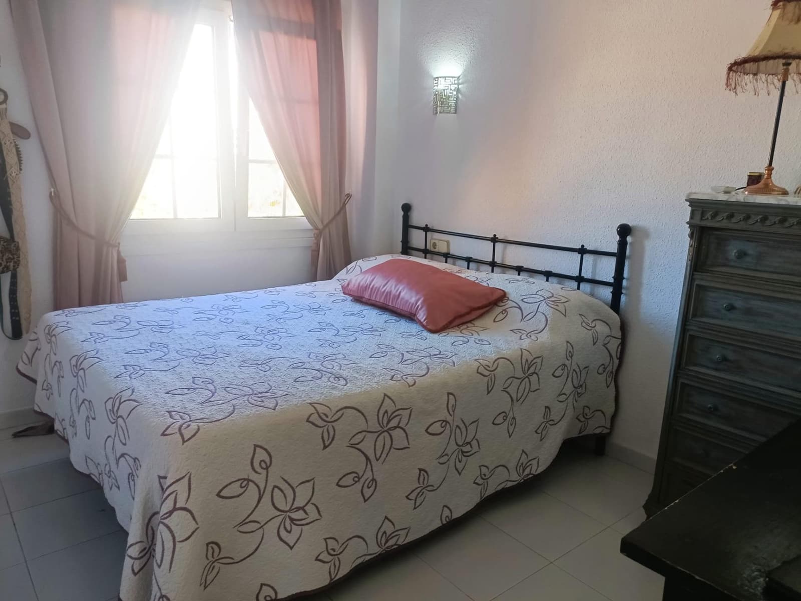 2 makuuhuone Kattohuoneisto vuokrattavana paikassa Arenal - 750 € (Ref: 8529698)