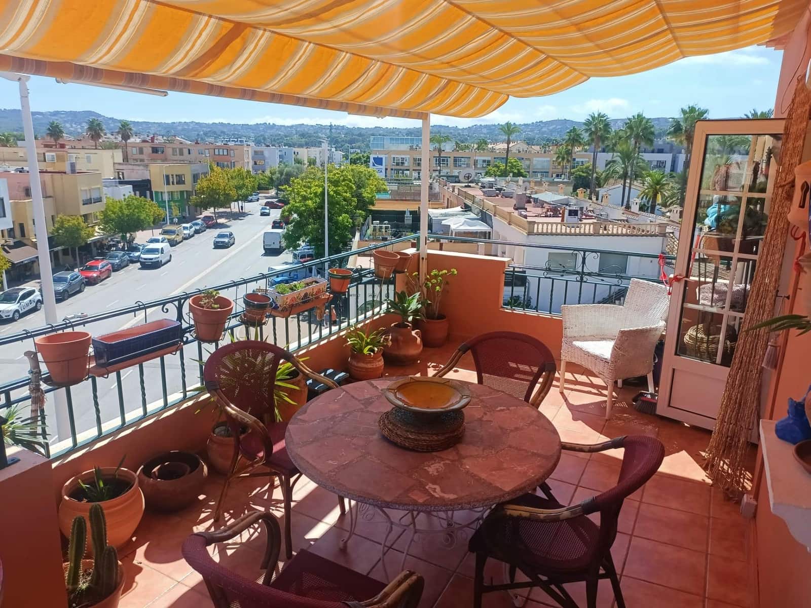 2 makuuhuone Kattohuoneisto vuokrattavana paikassa Arenal - 750 € (Ref: 8529698)