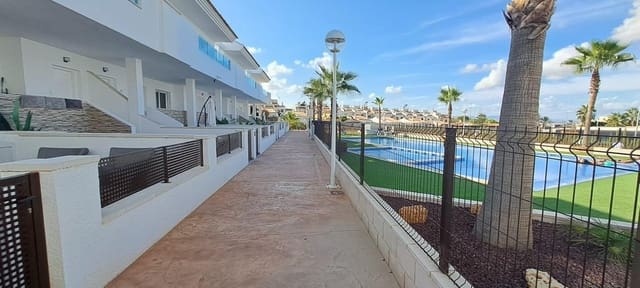 3 soveværelse Rækkehus til salg i Los Altos med swimmingpool garage - € 329.000 (Ref: 8534060)