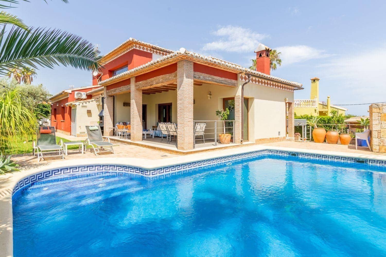 3 makuuhuone Huvila myytävänä paikassa Denia mukana uima-altaan 
autotalli - 899 000 € (Ref: 8536730)