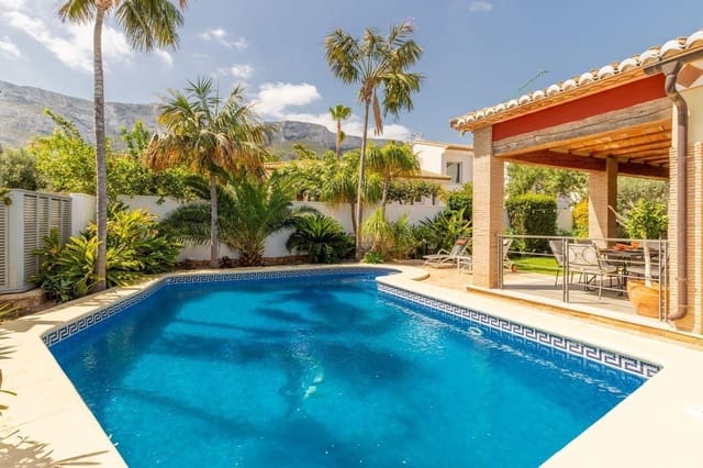 3 makuuhuone Huvila myytävänä paikassa Dénia mukana uima-altaan 
autotalli - 899 000 € (Ref: 8536730)