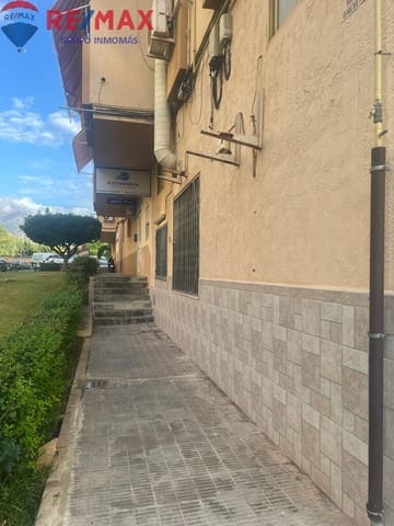 Empresa para venda em Benidorm com piscina - 117 500 € (Ref: 8549306)