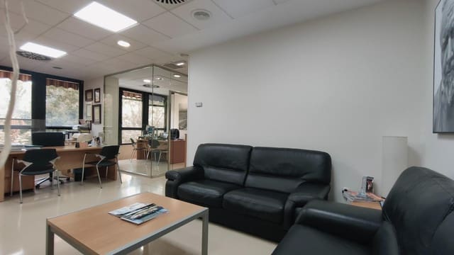 Ufficio in vendita in Garbinet - Parque de las Avenidas, Alicante città con garage - 555.000 € (Rif: 8556919)