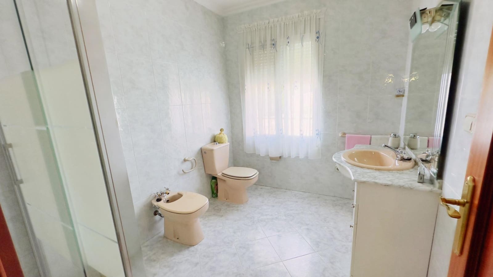 6 soveværelse Villa til salg i La Nucia med garage - € 550.000 (Ref: 8561459)