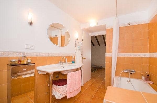 6 soveværelse Hotel til salg i Benissa - € 750.000 (Ref: 8565963)