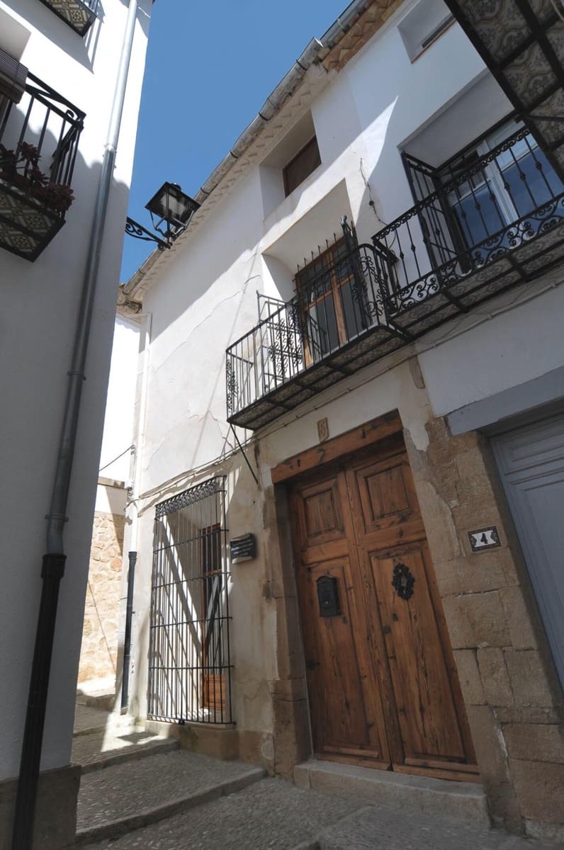 6 soveværelse Hotel til salg i Benissa - € 750.000 (Ref: 8565963)