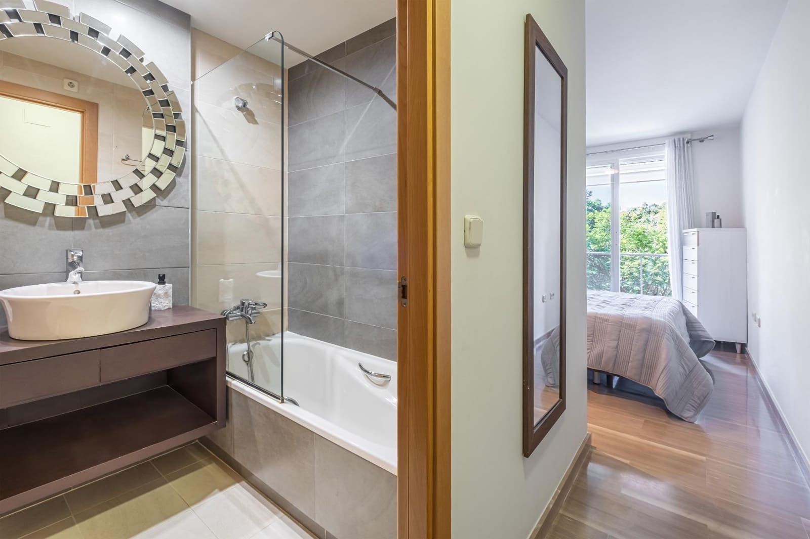 2 soveværelse Lejlighed til salg i Arenal med swimmingpool garage - € 425.000 (Ref: 8570516)