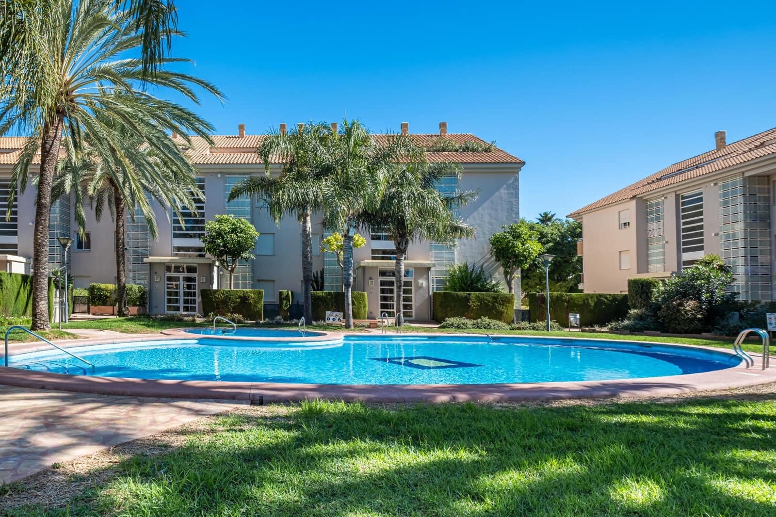 2 soveværelse Lejlighed til salg i Arenal med swimmingpool garage - € 425.000 (Ref: 8570516)