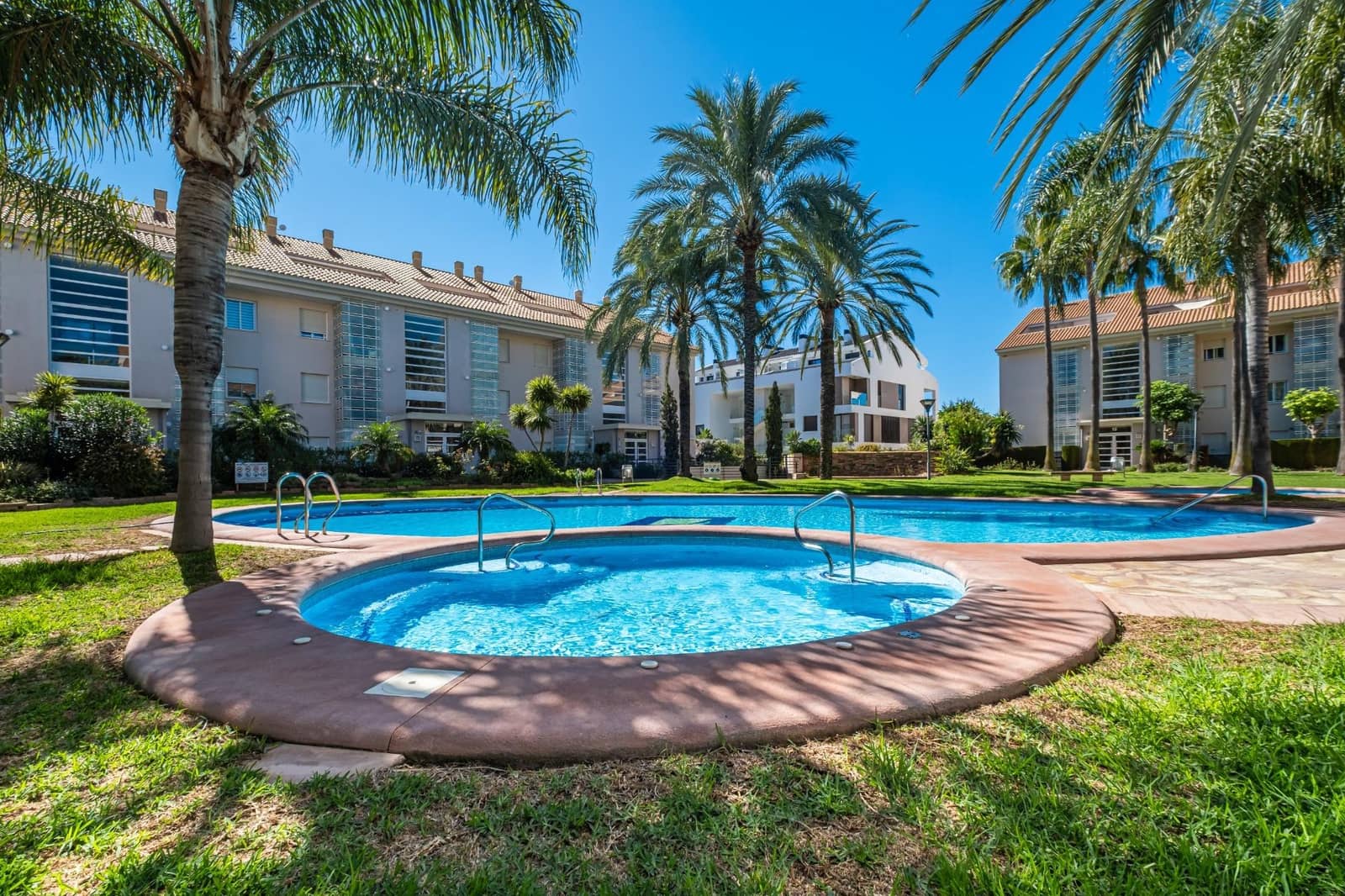 2 soveværelse Lejlighed til salg i Arenal med swimmingpool garage - € 425.000 (Ref: 8570516)