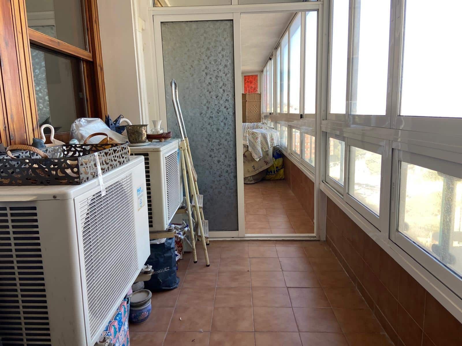 Piso de 4 habitaciones en Alicante / Alacant ciudad en venta con piscina garaje - 360.000 € (Ref: 8574156)