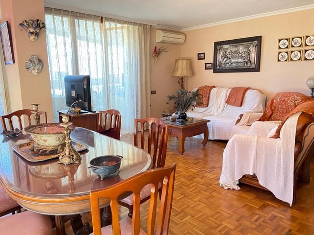 Piso de 4 habitaciones en Vistahermosa, Alicante / Alacant ciudad en venta con piscina garaje - 360.000 € (Ref: 8574156)