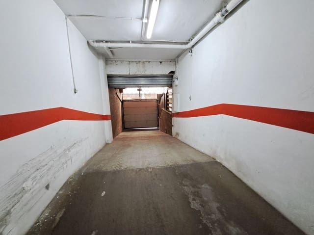 Garaż na sprzedaż w Mercado, Miasto Alicante / Alacant - 35 000 € (Ref: 8595421)