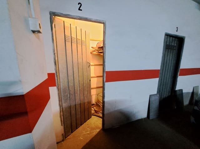 Garaż na sprzedaż w Mercado, Miasto Alicante / Alacant - 35 000 € (Ref: 8595421)