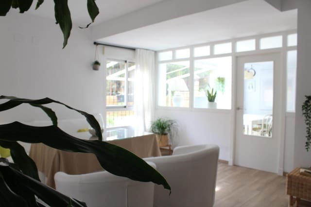 Bungalow de 4 habitaciones en San Juan de Alicante / Sant Joan d'Alacant en venta con piscina garaje - 549.000 € (Ref: 8610582)