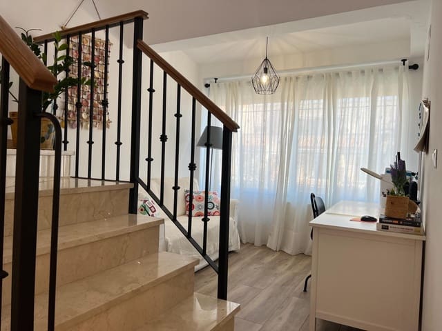 Bungalow de 4 habitaciones en San Juan de Alicante / Sant Joan d'Alacant en venta con piscina garaje - 549.000 € (Ref: 8610582)