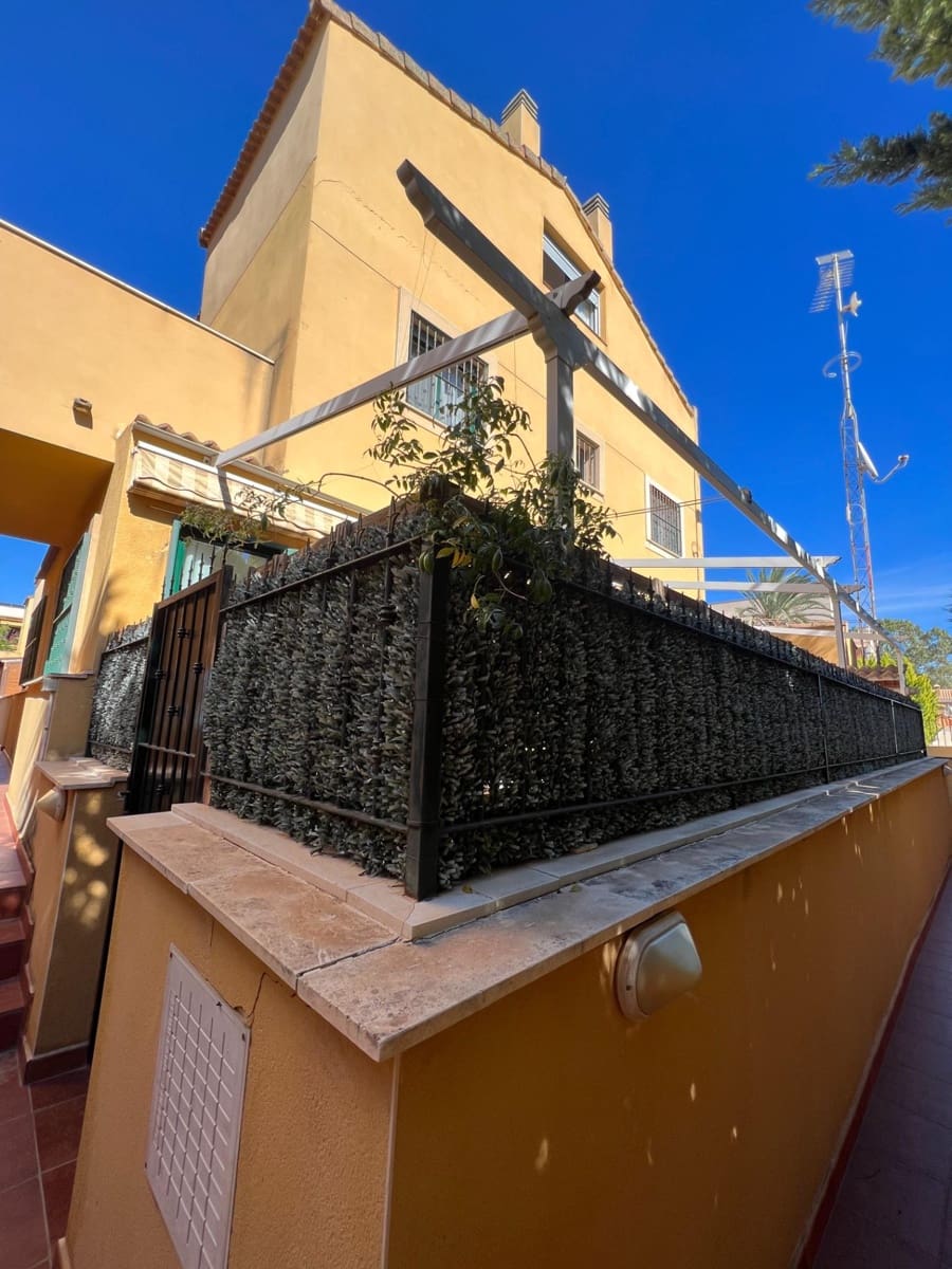 Bungalow de 4 habitaciones en San Juan de Alicante / Sant Joan d'Alacant en venta con piscina garaje - 549.000 € (Ref: 8610582)