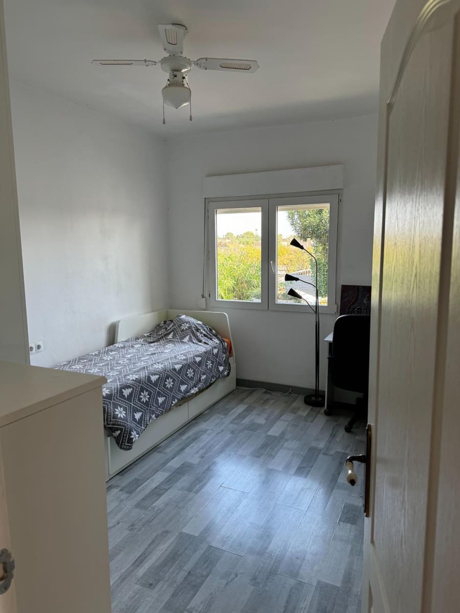 5 makuuhuone Maalaistalo myytävänä paikassa Matola mukana uima-altaan 
autotalli - 598 000 € (Ref: 8638572)