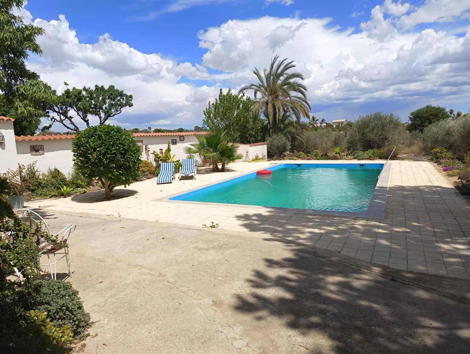 5 makuuhuone Maalaistalo myytävänä paikassa Matola mukana uima-altaan 
autotalli - 598 000 € (Ref: 8638572)