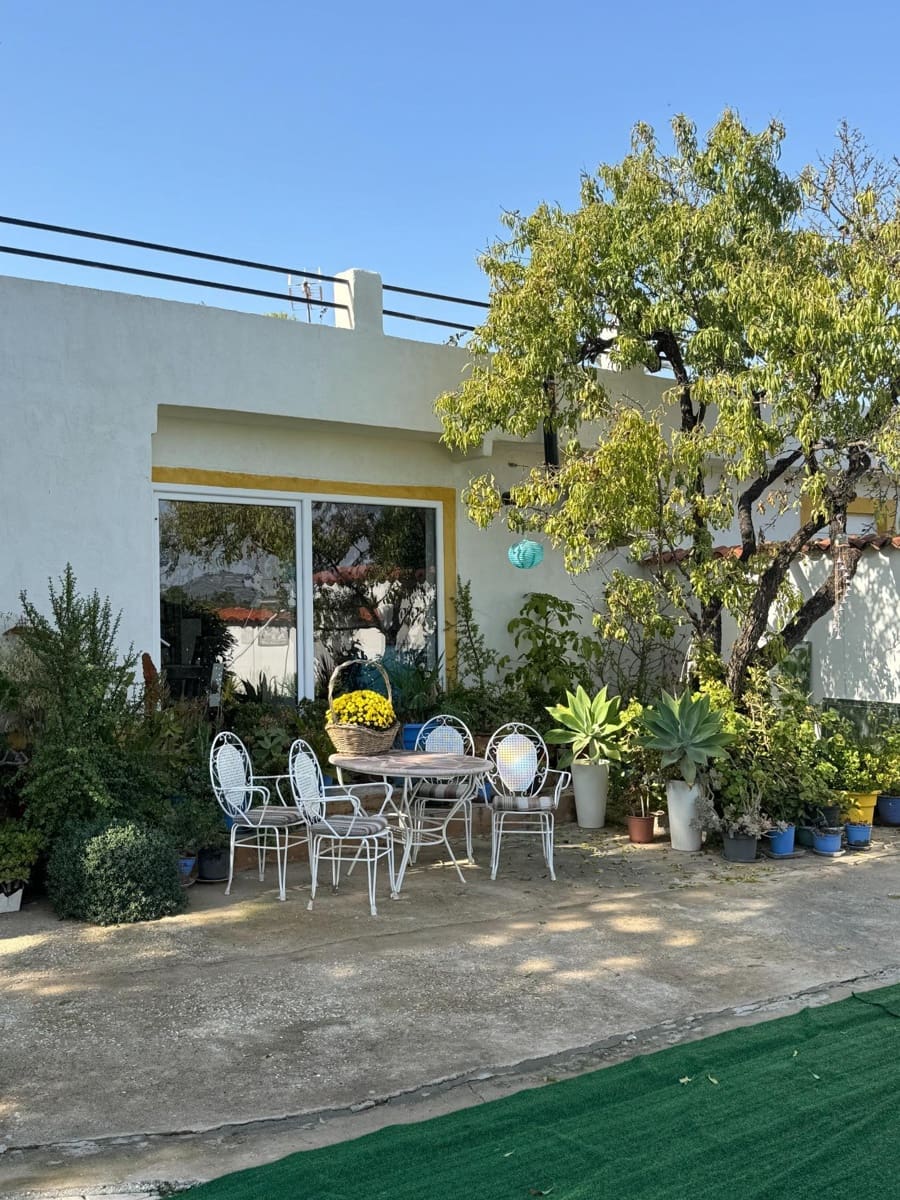 5 makuuhuone Maalaistalo myytävänä paikassa Matola mukana uima-altaan 
autotalli - 598 000 € (Ref: 8638572)