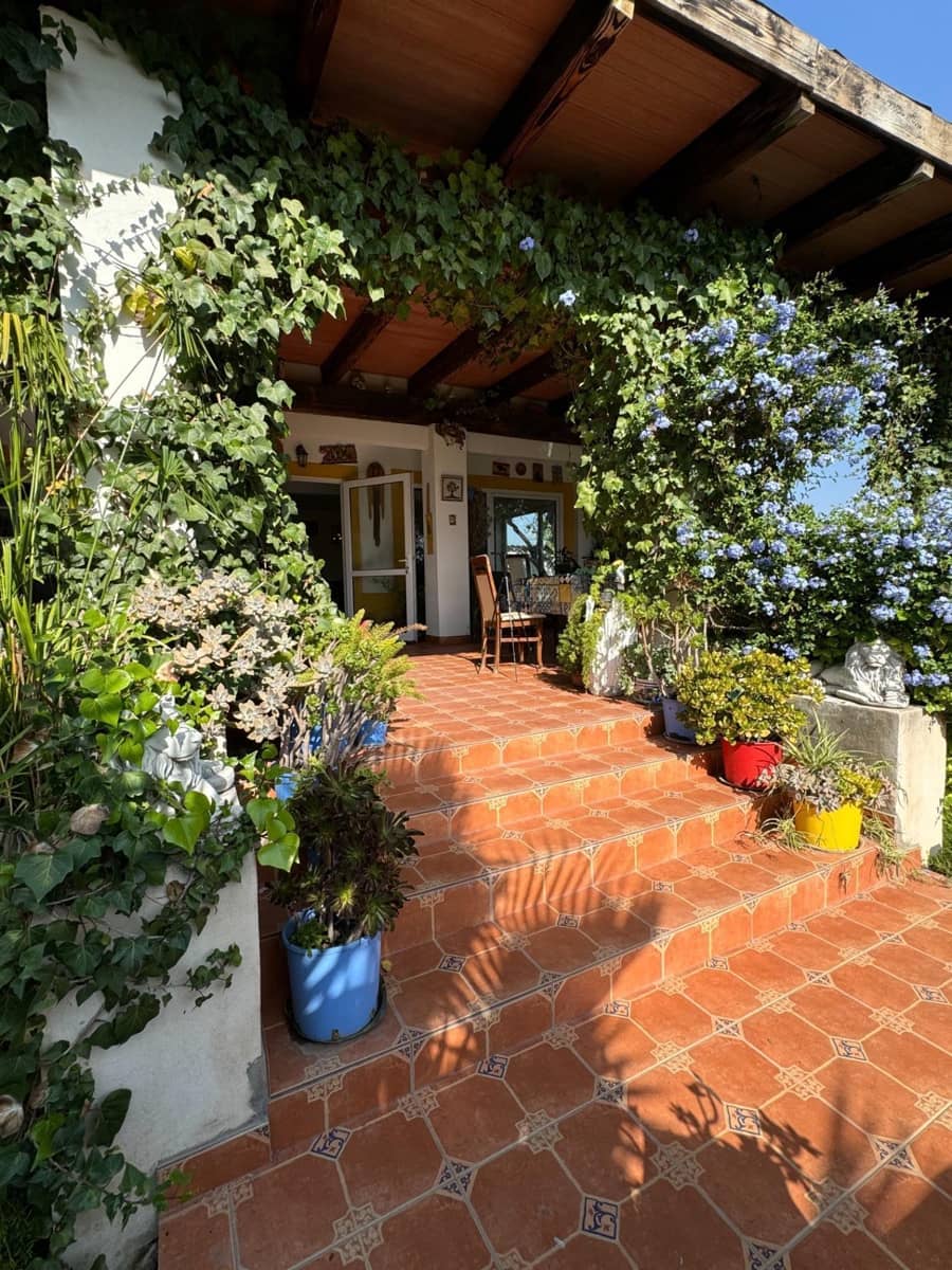 5 makuuhuone Maalaistalo myytävänä paikassa Matola mukana uima-altaan 
autotalli - 598 000 € (Ref: 8638572)