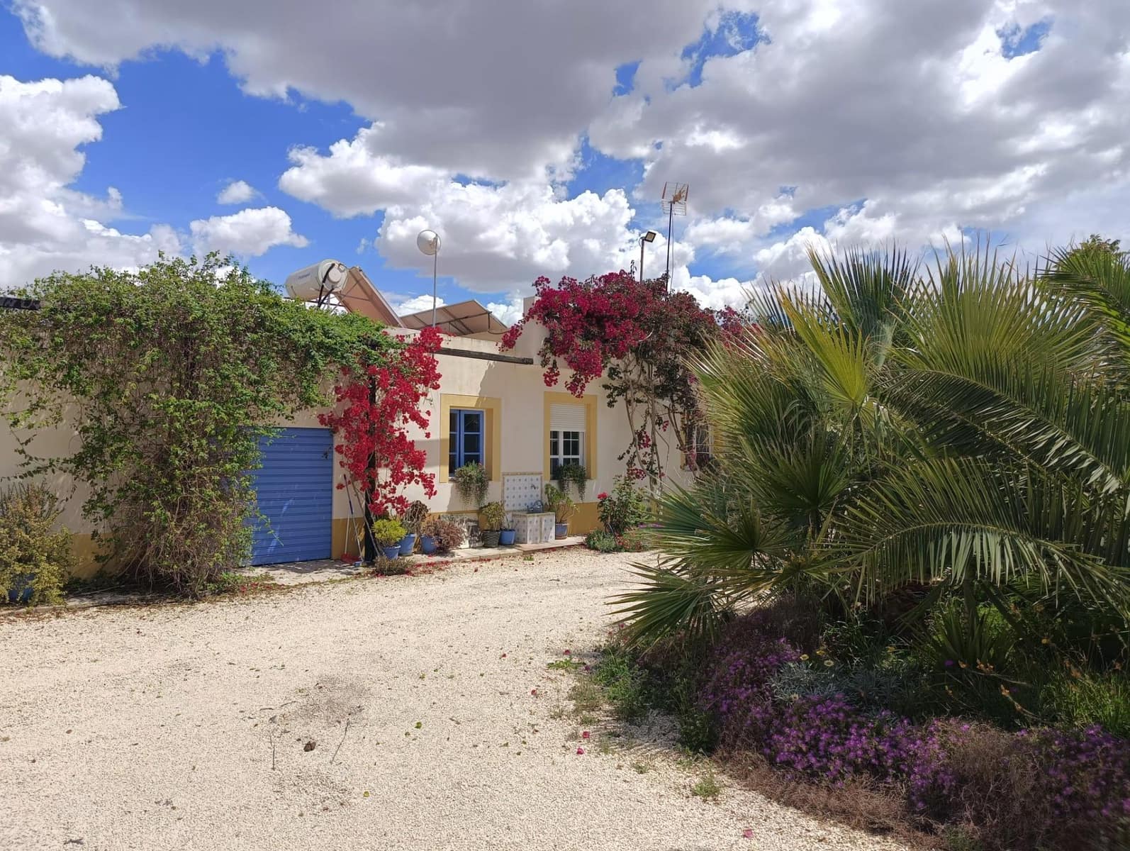 5 makuuhuone Maalaistalo myytävänä paikassa Matola mukana uima-altaan 
autotalli - 598 000 € (Ref: 8638572)