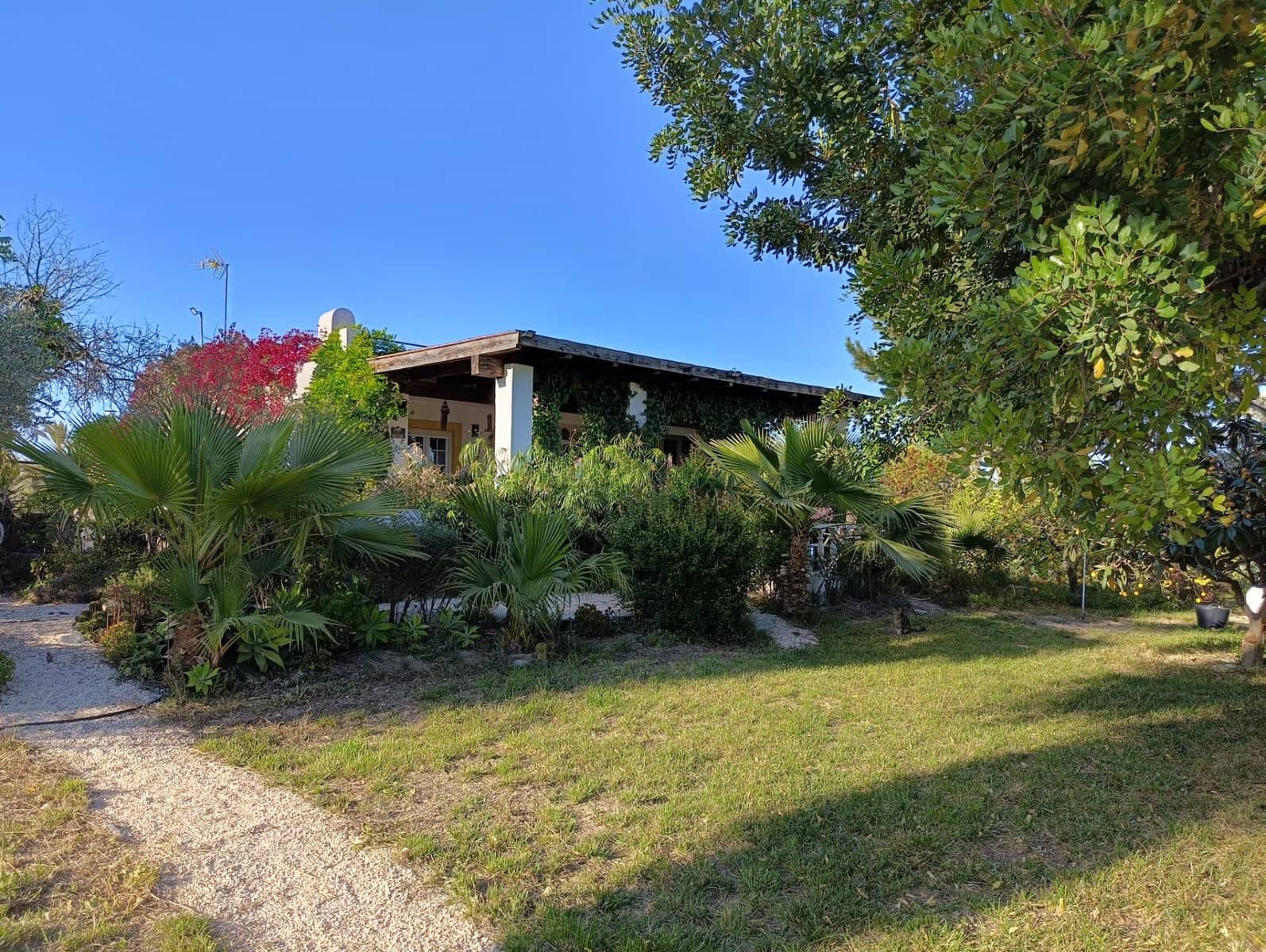 5 makuuhuone Maalaistalo myytävänä paikassa Matola mukana uima-altaan 
autotalli - 598 000 € (Ref: 8638572)