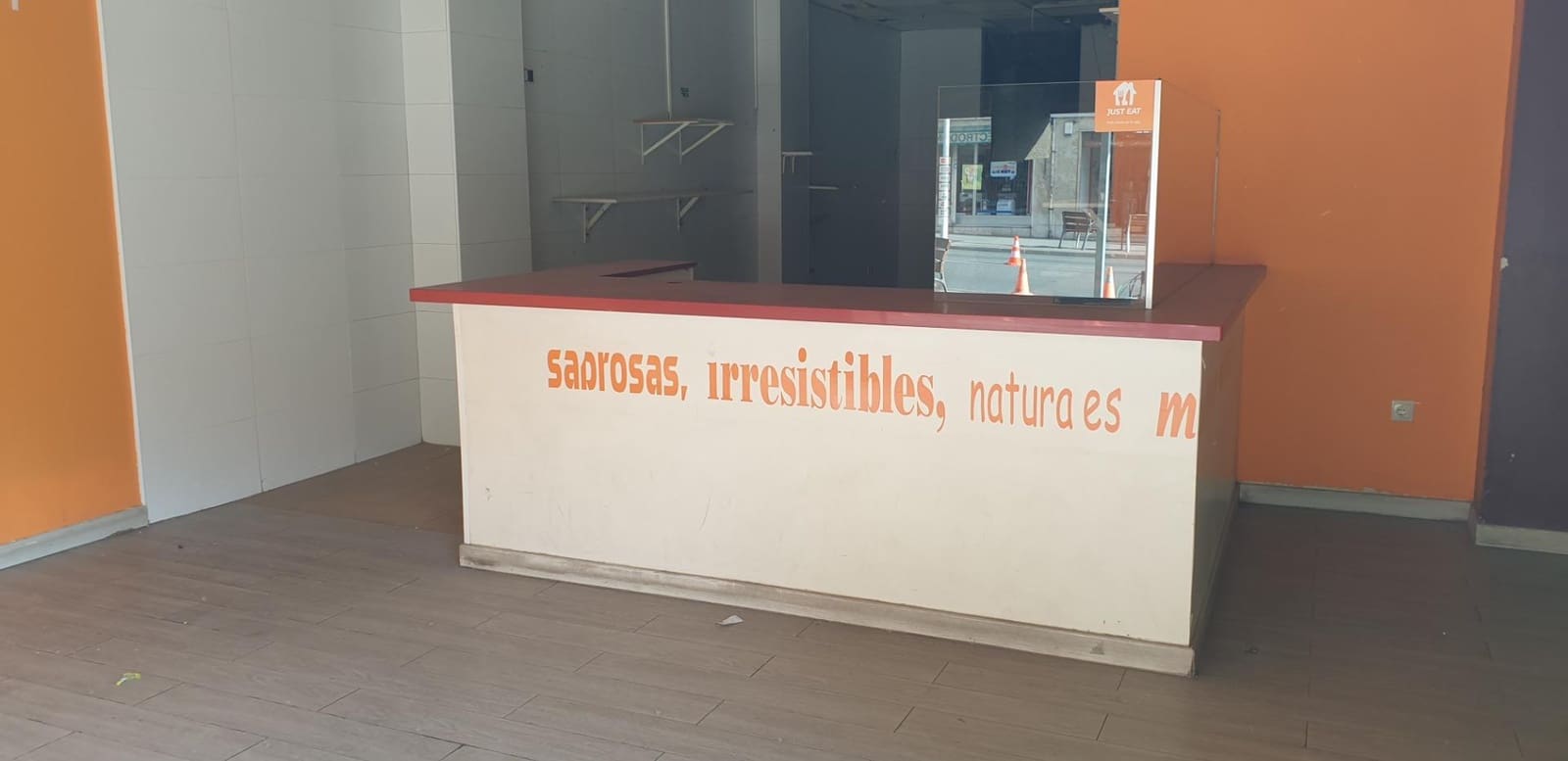 3 bedroom Commercial for sale in Elche / Elx with pool - € 410,000 (Ref: 8671904)