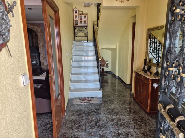 6 Zimmer Villa zu verkaufen in Aspe mit Pool Garage - 345.000 € (Ref: 8671904)