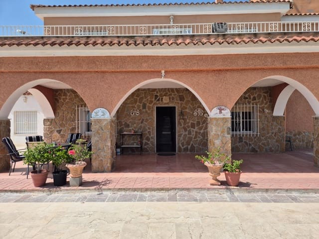 6 Zimmer Villa zu verkaufen in Aspe mit Pool Garage - 345.000 € (Ref: 8671904)