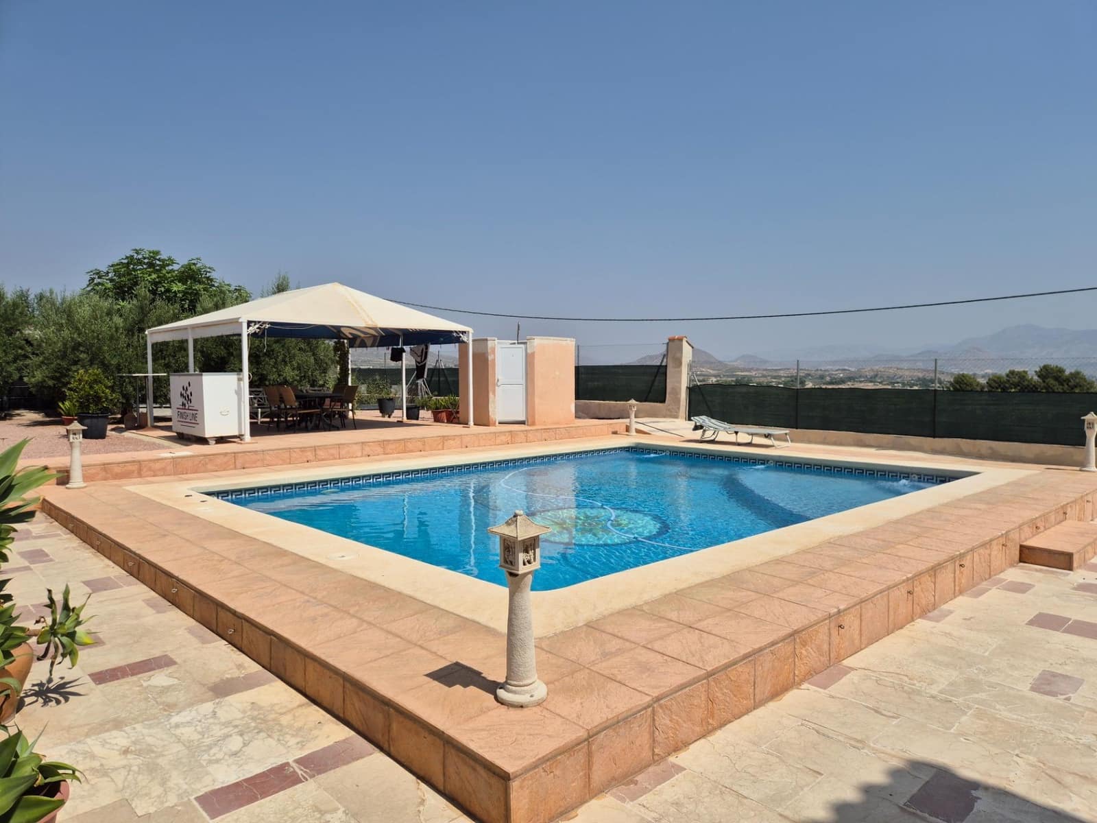 6 chambre Villa/Maison à vendre à Aspe avec piscine garage - 345 000 € (Ref: 8671904)