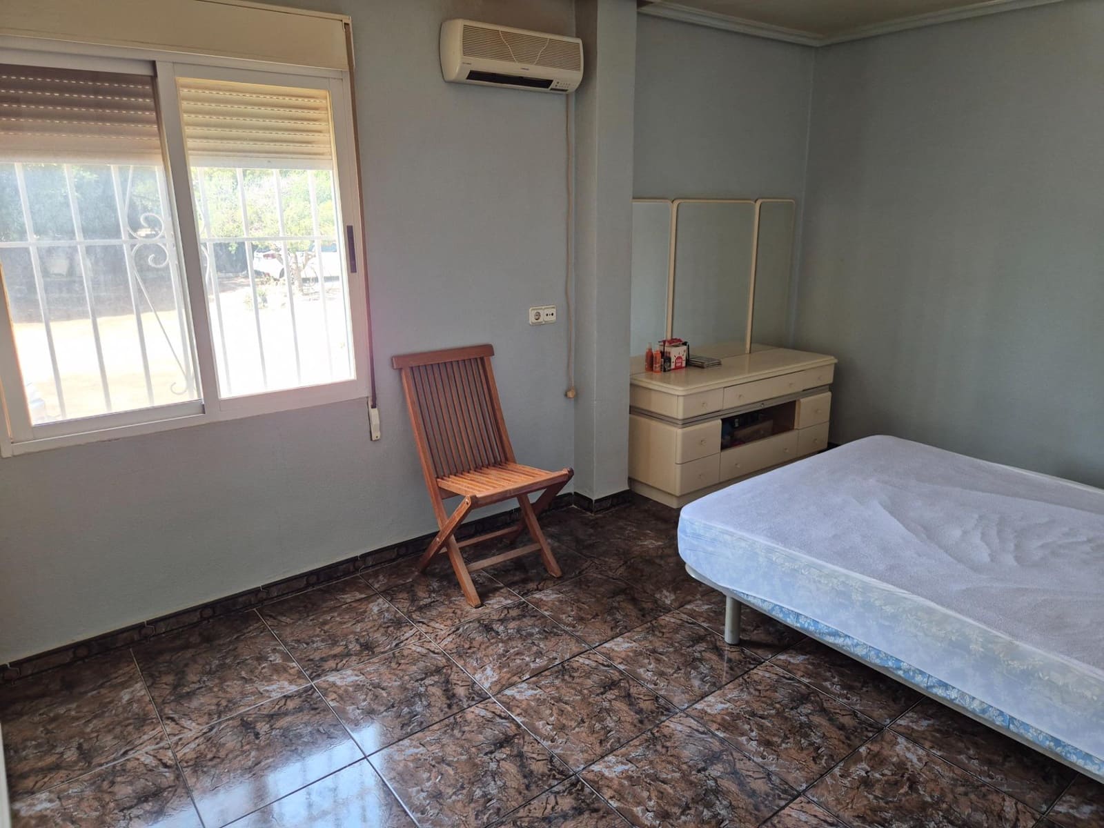 6 chambre Villa/Maison à vendre à Aspe avec piscine garage - 345 000 € (Ref: 8671904)