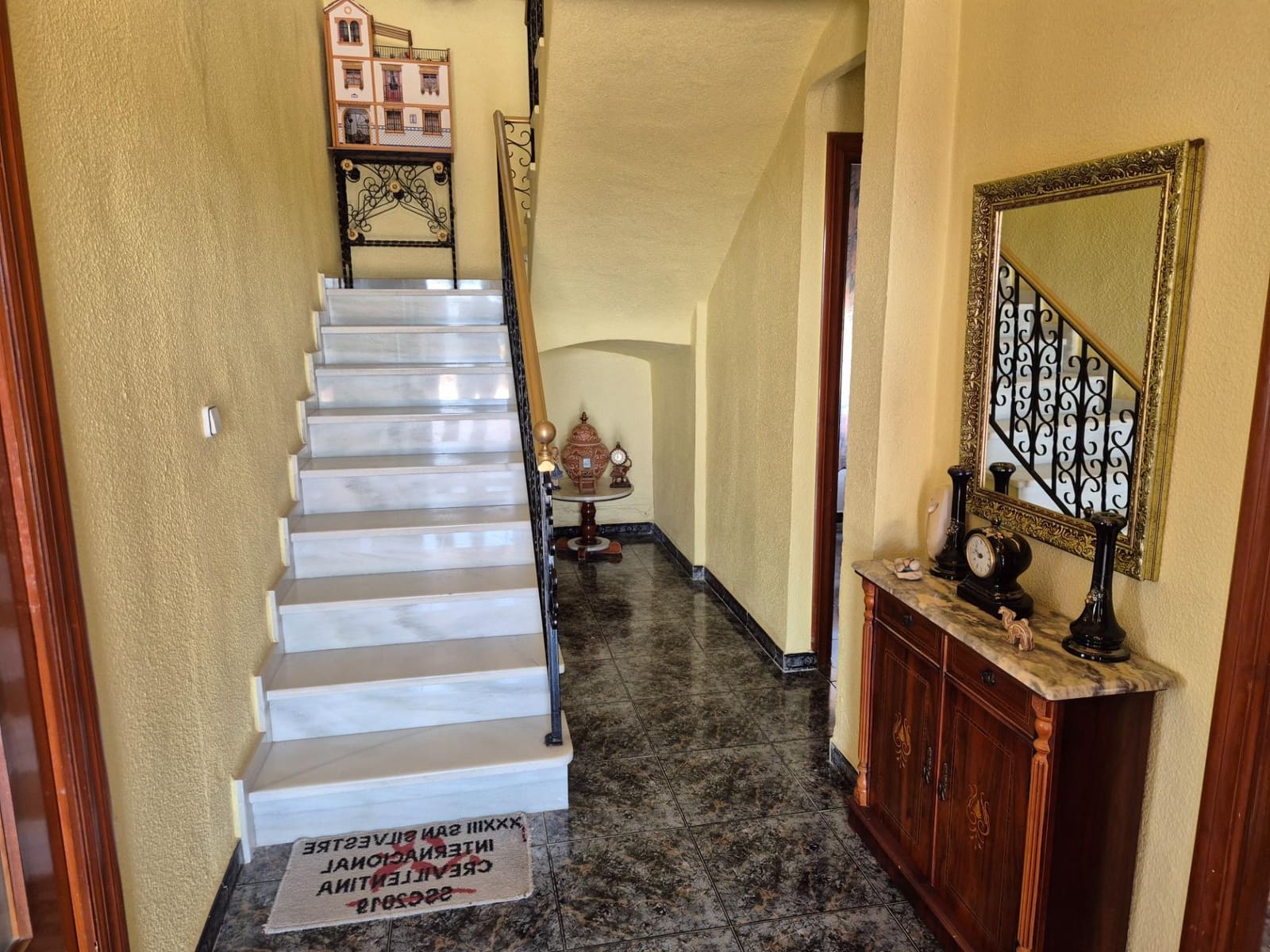 6 chambre Villa/Maison à vendre à Aspe avec piscine garage - 345 000 € (Ref: 8671904)