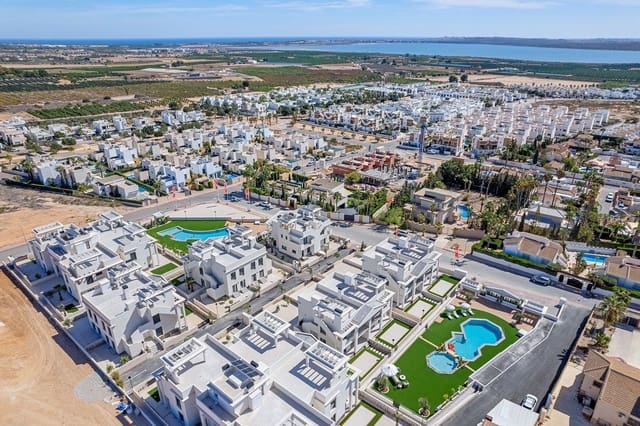 Apartamento de 3 habitaciones en Rojales en venta con piscina garaje - 380.540 € (Ref: 8676072)