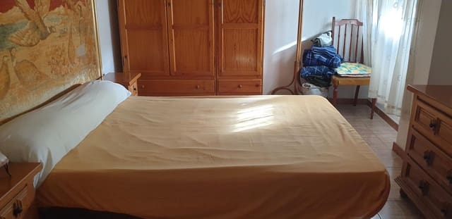 3 makuuhuone Asunto myytävänä paikassa Elche / Elx - 239 999 € (Ref: 8703966)