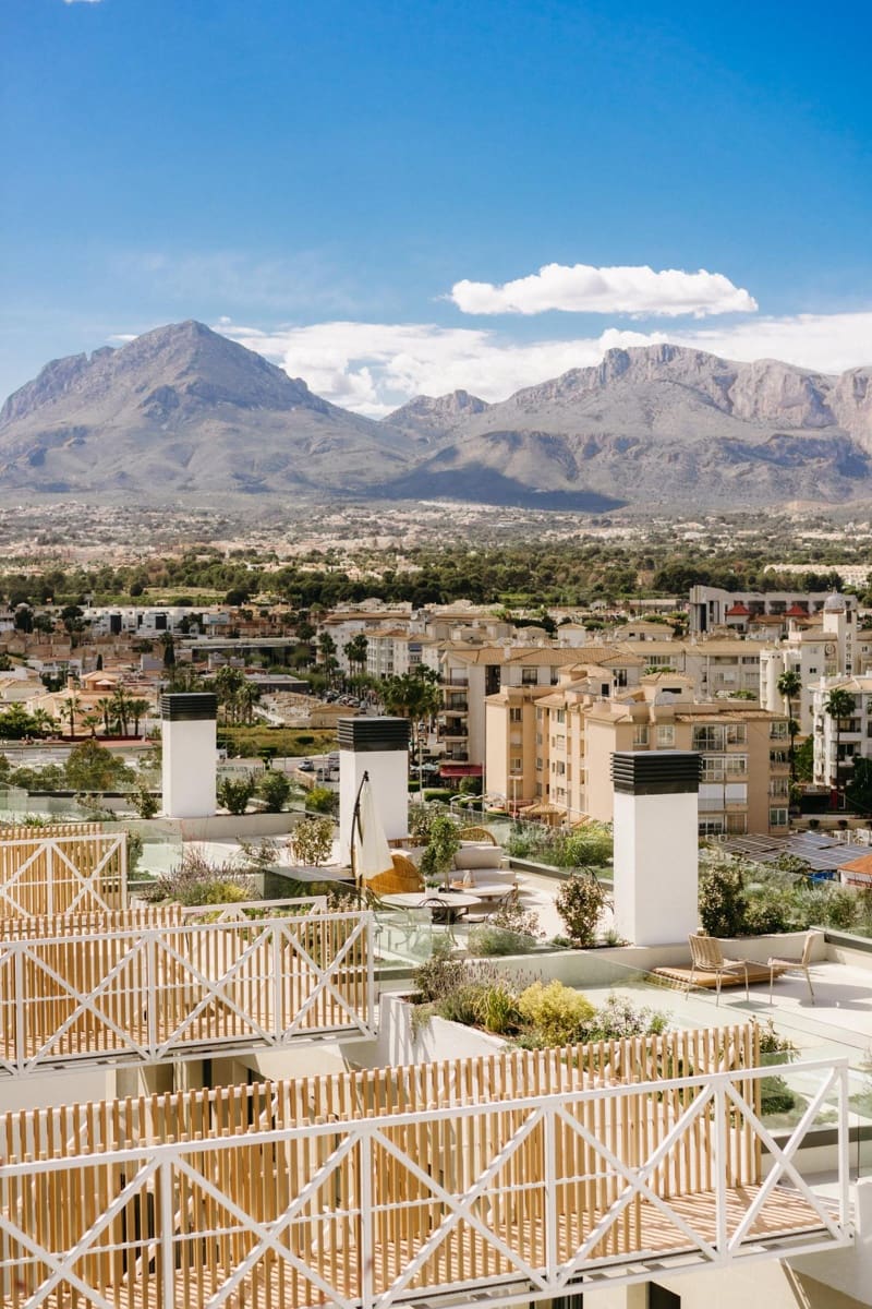 Ático de 3 habitaciones en Alfaz del Pi / L'Alfàs del Pi en venta con piscina - 850.000 € (Ref: 8707265)