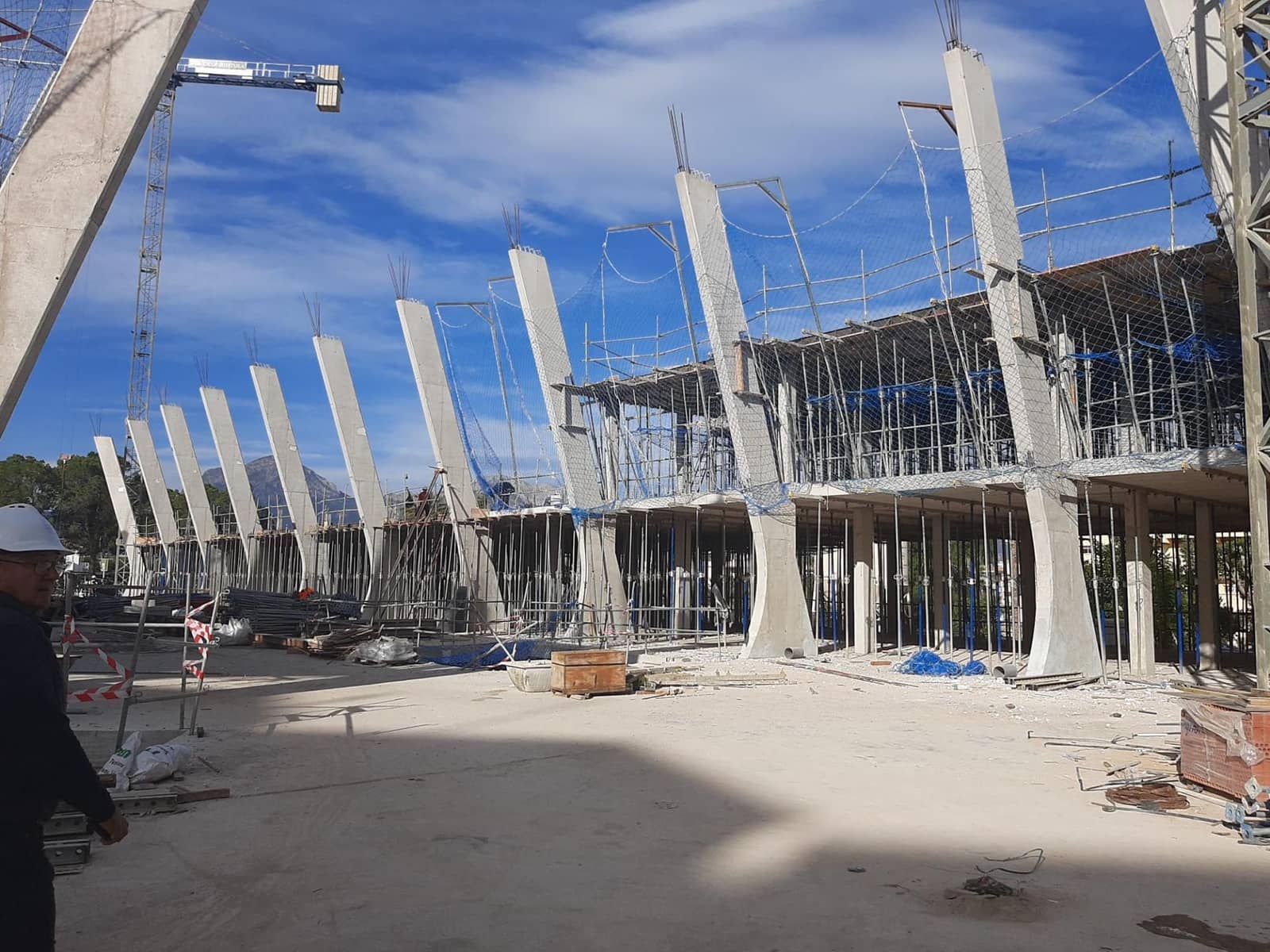 Ático de 3 habitaciones en Alfaz del Pi / L'Alfàs del Pi en venta con piscina - 850.000 € (Ref: 8707265)