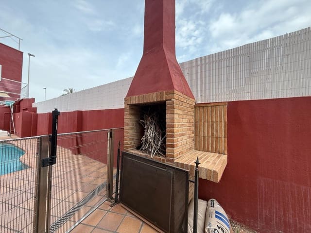 4 Zimmer Bungalow zu verkaufen in Altabix, Elche / Elx mit Pool - 630.000 € (Ref: 8708187)