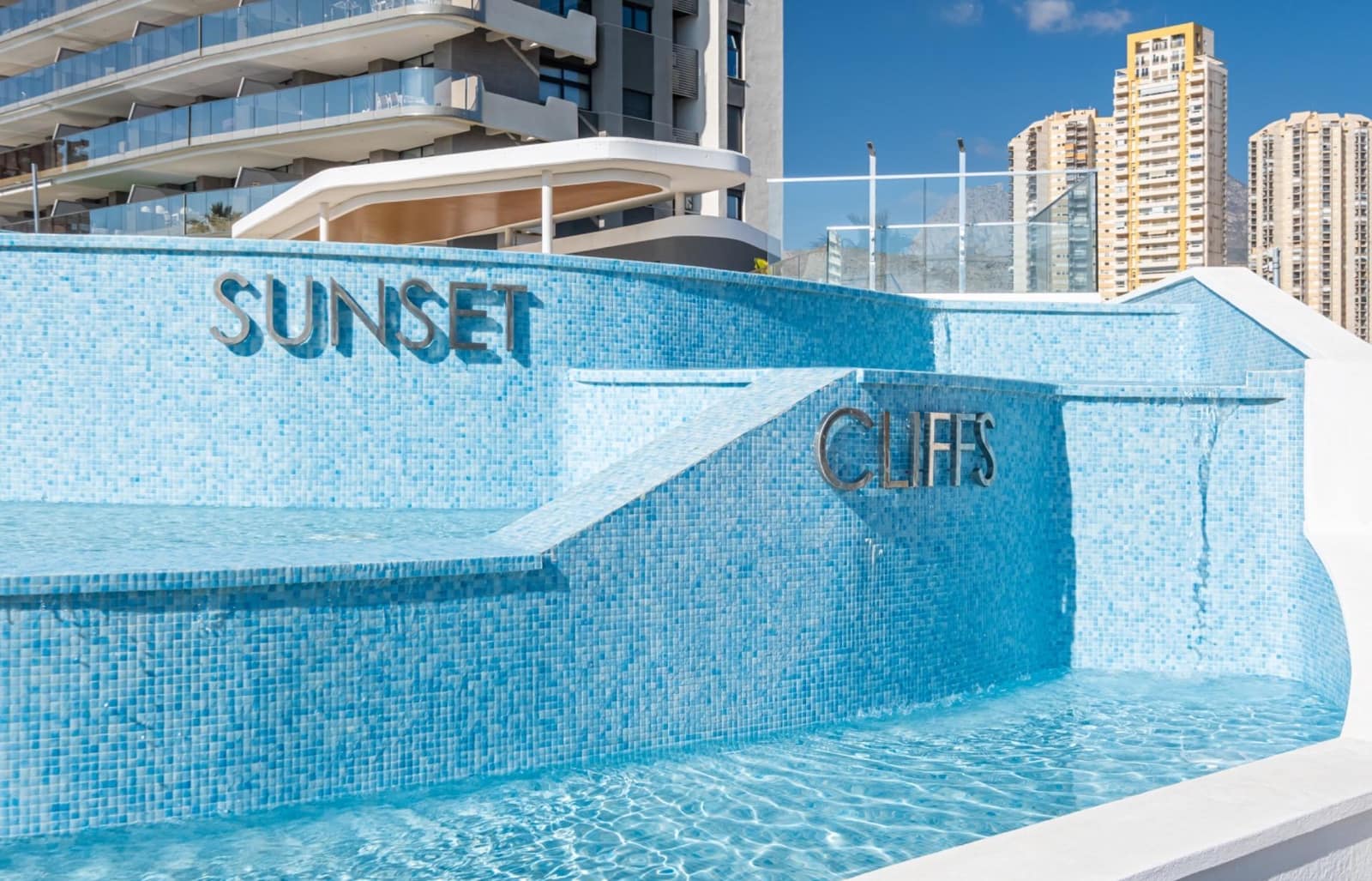 3 camera da letto Appartamento da affittare in Benidorm con piscina - 3.300 € (Rif: 8729745)