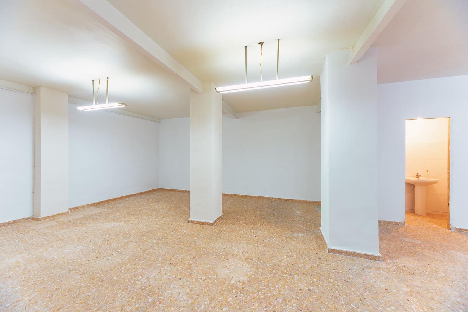 Komercyjne na sprzedaż w Elche / Elx - 52 000 € (Ref: 8737748)