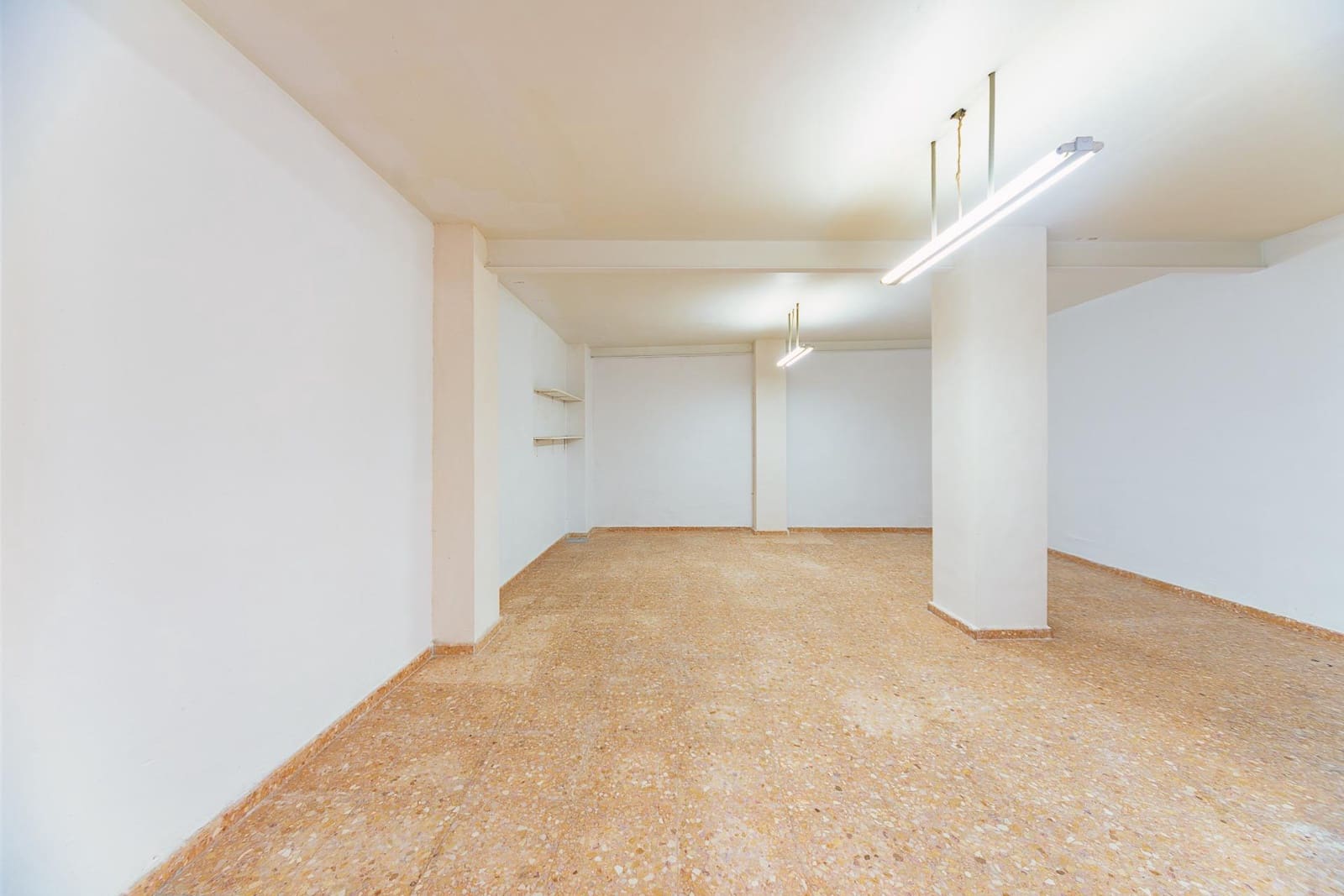 Komercyjne na sprzedaż w Elche / Elx - 52 000 € (Ref: 8737748)