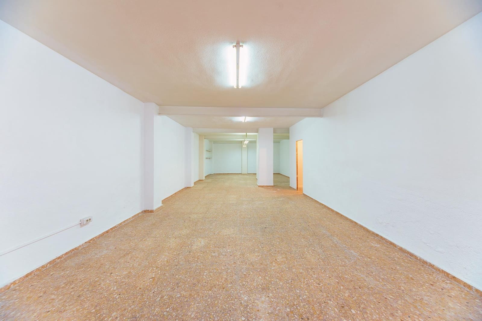 Komercyjne na sprzedaż w Elche / Elx - 52 000 € (Ref: 8737748)