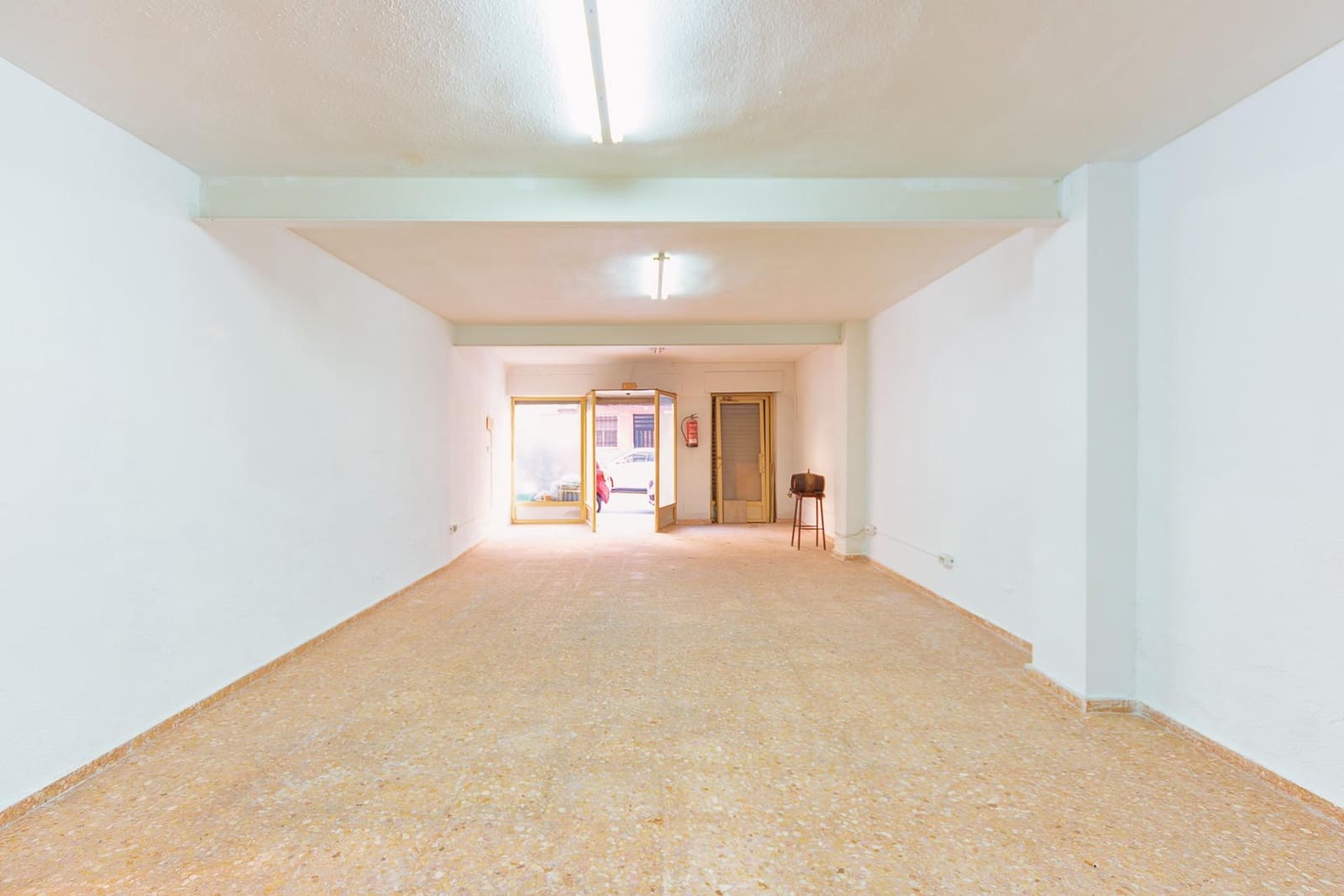 Komercyjne na sprzedaż w Elche / Elx - 52 000 € (Ref: 8737748)