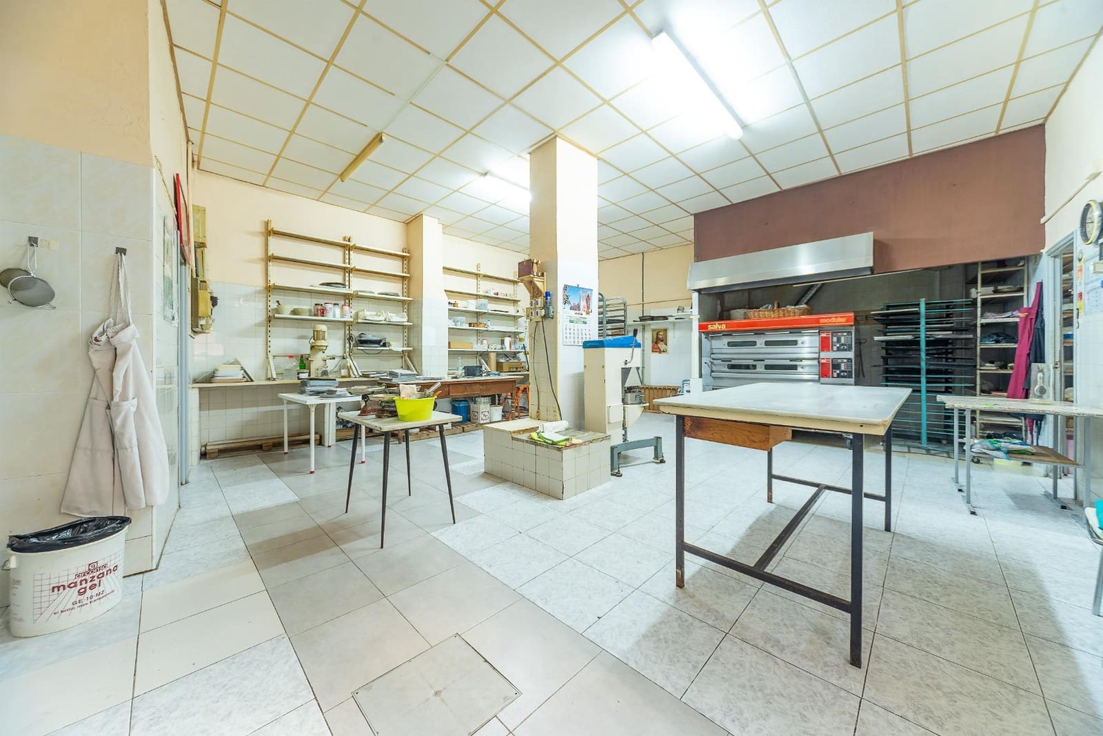 Erhverv til salg i Novelda - € 99.000 (Ref: 8741671)