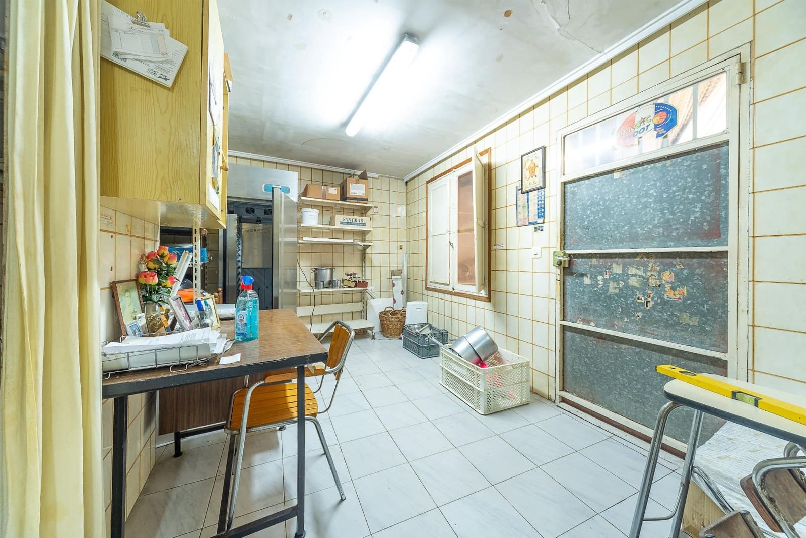 Erhverv til salg i Novelda - € 99.000 (Ref: 8741671)