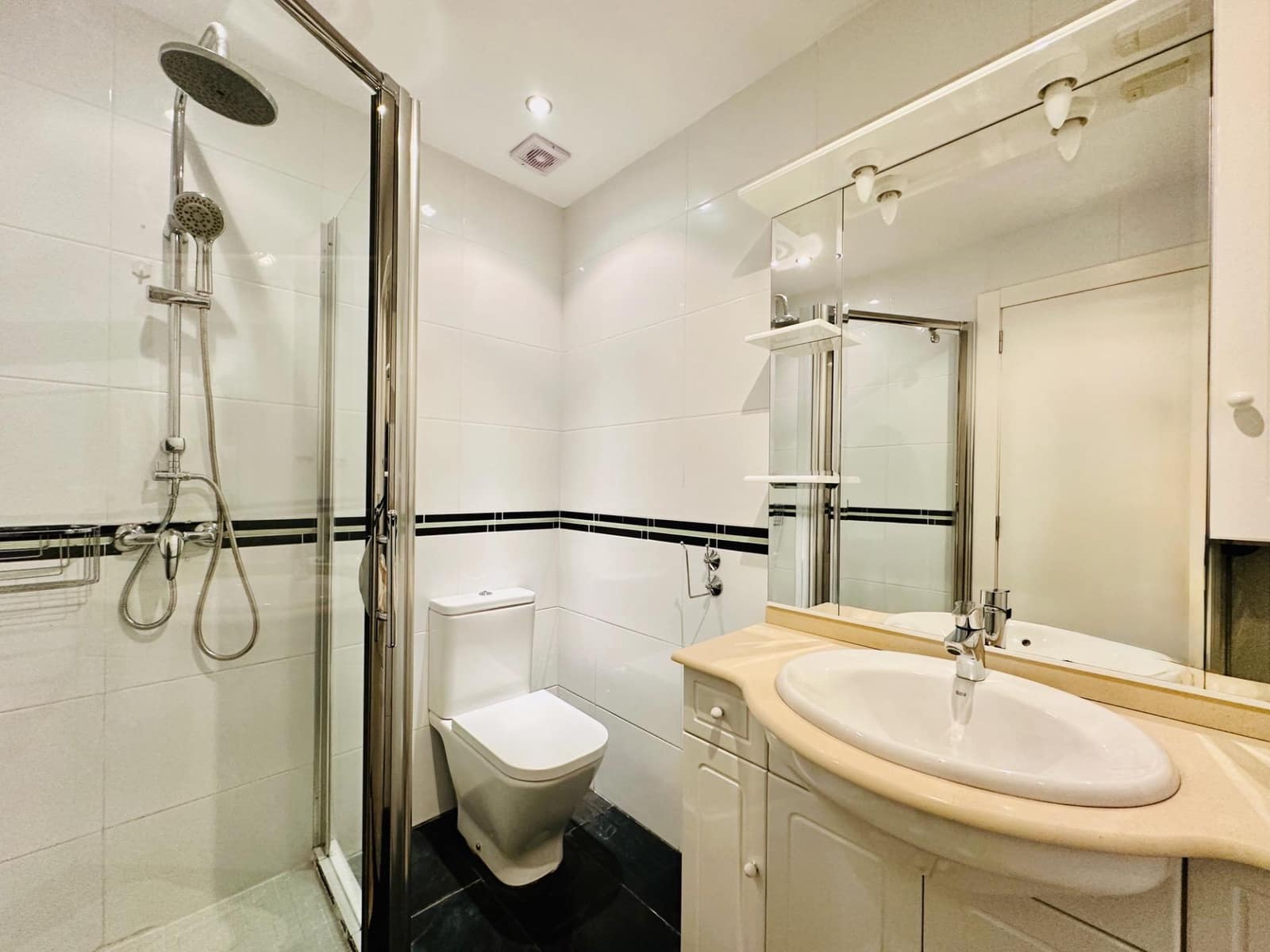 Chalet de 3 habitaciones en Albir en alquiler con piscina garaje - 2.600 € (Ref: 8767251)