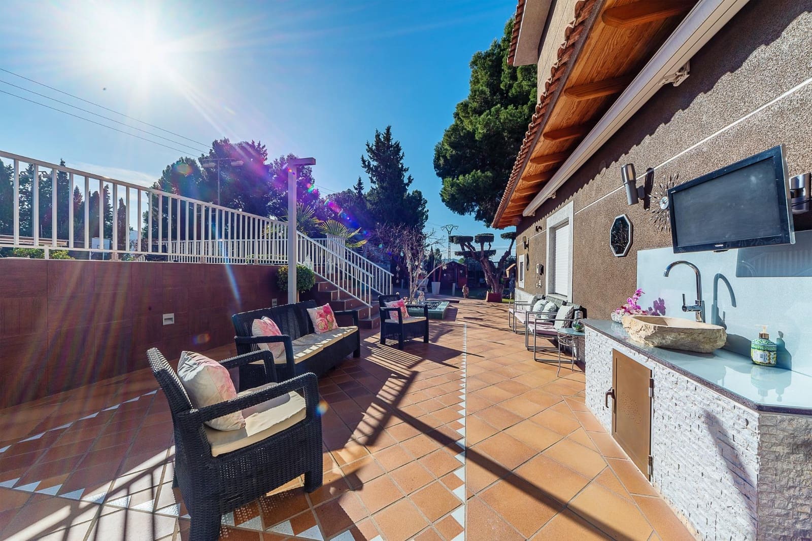 5 slaapkamer Villa te koop in Elda met zwembad garage - € 795.000 (Ref: 8786429)