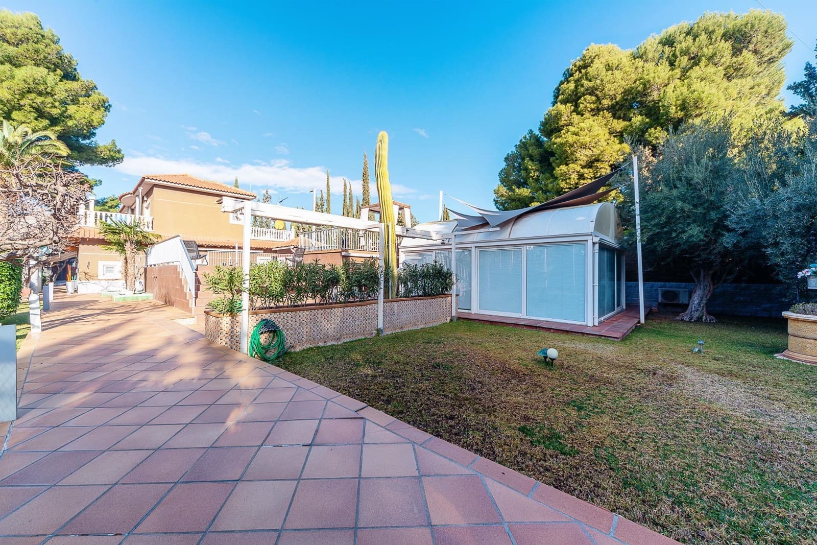 5 slaapkamer Villa te koop in Elda met zwembad garage - € 795.000 (Ref: 8786429)