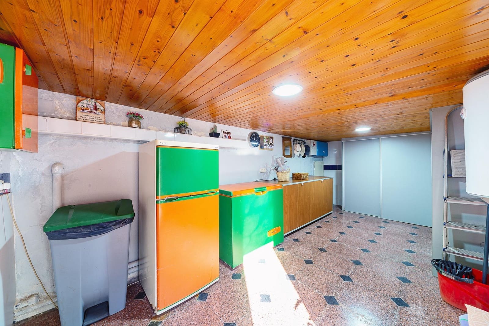 5 slaapkamer Villa te koop in Elda met zwembad garage - € 795.000 (Ref: 8786429)