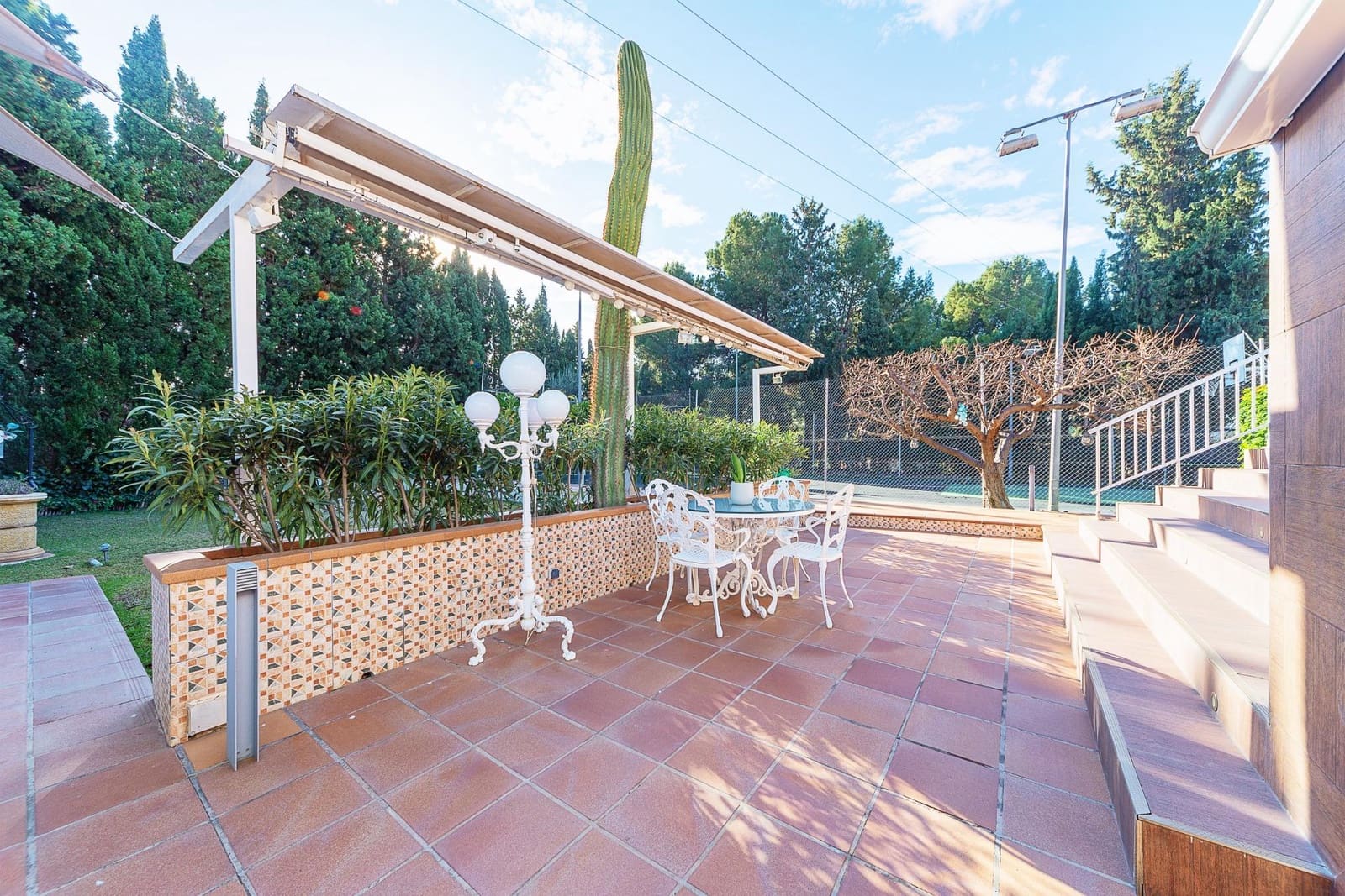 5 slaapkamer Villa te koop in Elda met zwembad garage - € 795.000 (Ref: 8786429)